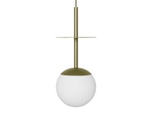 Miniaturka 18 - Oliwkowa lampa wisząca PLAAT A z talerzem i mlecznym kulistym kloszem na białym tle