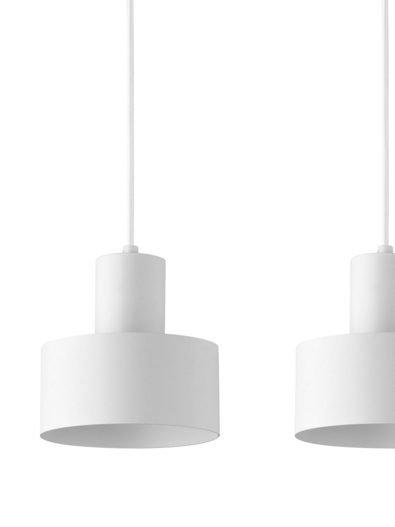 Zbliżenie dwóch metalowych białych kloszy lampy Rif 3 prosty