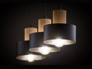 Miniaturka 8 - Trzy metalowe klosze Rif Wood 3 z naturalnym drewnem i włączonym światłem