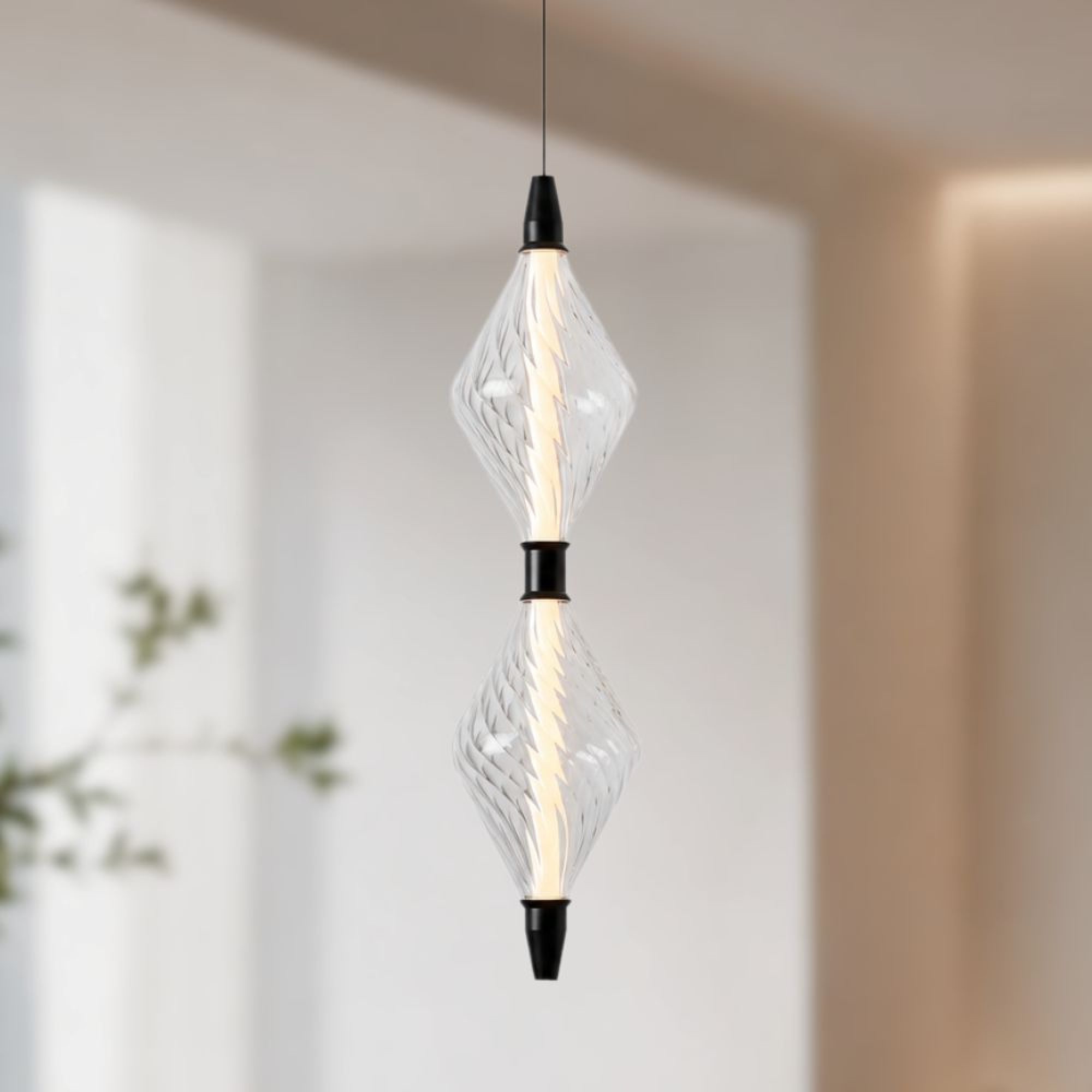 Zbliżenie podwójnych szklanych kloszy lampy Romorano