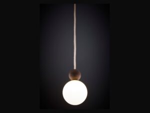 Miniaturka 8 - Lampa wisząca Rona 1 z ciemnym brązem, świecący biały szklany klosz