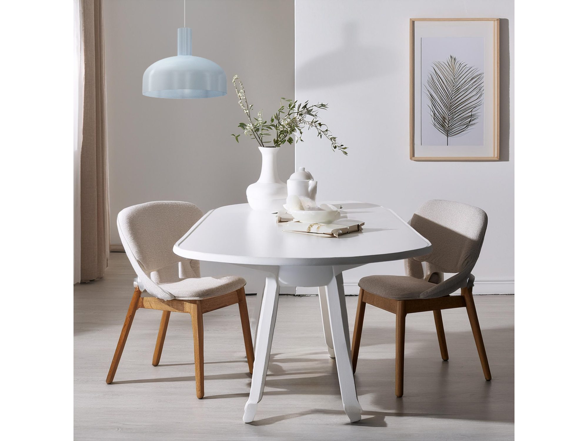 Lampa wisząca Salorino błękitny w aranżacji wnętrza, ujęcie salon