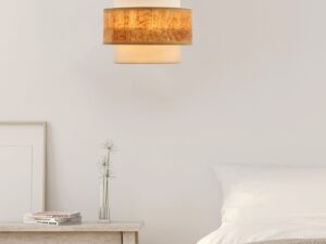 Miniaturka 1 - Lampa wisząca Saveria nad stolikiem przy łóżku w jasnej aranżacji sypialni