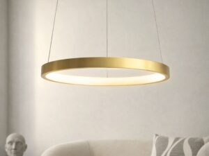 Miniaturka 3 - Złoty pierścień lampy Selavona LED w aranżacji salonu
