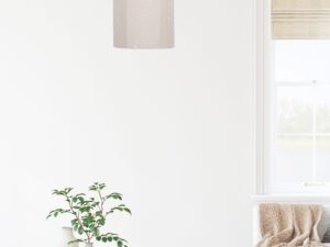 Miniaturka 1 - Lampa wisząca Selerona z beżowym abażurem nad stolikiem w jasnej sypialni