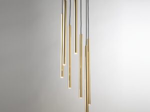 Miniaturka 6 - Sopel Lux 7 czarno-złota, układ siedmiu podwieszonych kloszy