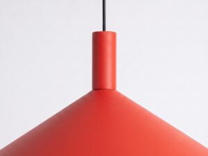 Miniaturka 32 - Lampa wisząca Sorvella 40 cm czerwony – detal mocowania klosza