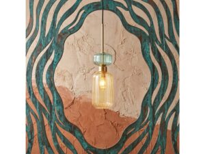 Miniaturka 4 - Bursztynowa lampa Venaria w aranżacji z ozdobną ścianą