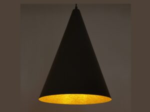 Miniaturka 10 - Czarno-złota lampa Vesuvio S z rozświetlonym złotym wnętrzem stożka