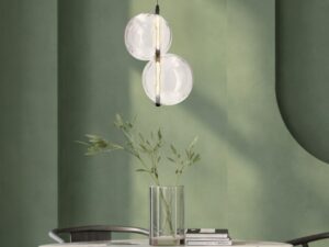 Miniaturka 1 - Lampa wisząca Zelotena z dwiema przezroczystymi kulami nad stołem
