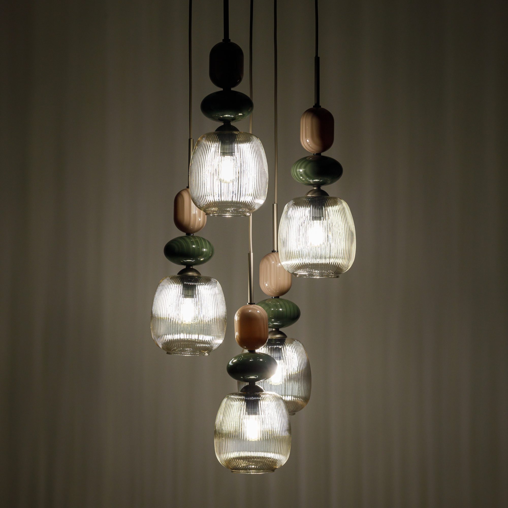 Lampa wisząca Zen Koło z kloszami Botti w aranżacji wnętrza