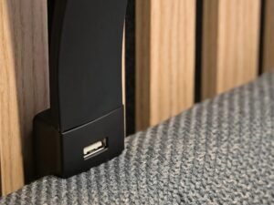 Miniaturka 2 - Podstawa lampki do łóżka z gniazdem USB do ładowania telefonu