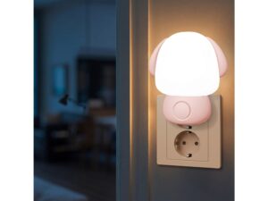 Miniaturka 3 - Wtykowa lampka nocna piesek różowa przy wejściu do pokoju