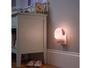 Miniaturka 4 - Lampka nocna piesek LED w pokoju dziecięcym przy komodzie
