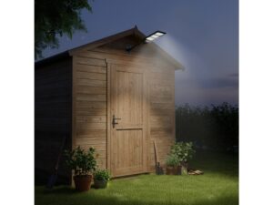 Miniaturka 5 - Latarnia solarna LED przy domku ogrodowym – aranżacja nocna
