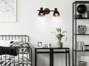 Miniaturka 1 - Listwa Berolona z dwoma czarnymi reflektorami nad konsolą