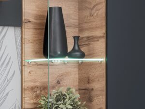 Miniaturka 7 - Wnętrze witryny Silvaro z oświetleniem LED
