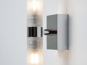 Miniaturka 4 - Mibo Wall Up-Down – zbliżenie elementów chromowanych i szkła