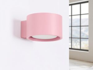 Miniaturka 40 - Minimalistyczny kinkiet Modessa 12 cm różowy na ścianie, na jasnym tle