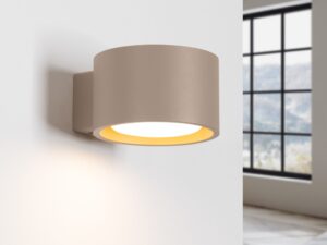 Miniaturka 73 - Minimalistyczny kinkiet Modessa 12 cm taupe z włączonym światłem