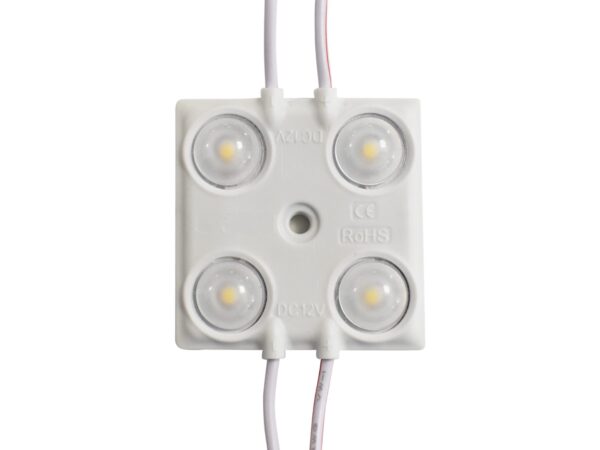 Biały moduł LED 12 V 1,5 W z czterema diodami na białym tle