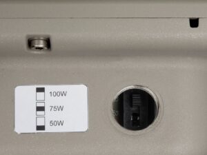 Miniaturka 4 - Naświetlacz Floodlight C z profilu, detal aluminiowej obudowy