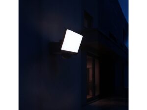 Miniaturka 4 - Naświetlacz LED 30 W czarny z czujnikiem ruchu w drugim ujęciu