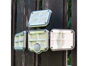 Miniaturka 6 - Czterosegmentowa lampa solarna na drewnianym ogrodzeniu