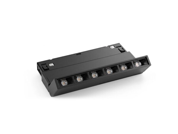 Czarna oprawa liniowa LED 6 W na białym tle