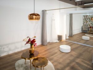 Miniaturka 4 - Miedziana lampa Pantilo Convex 40 w salonie