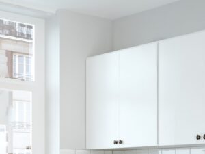 Miniaturka 1 - Plafon LED Galinia 33 cm na suficie jasnej kuchni