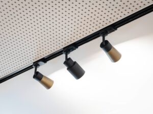 Miniaturka 4 - Reflektory Puri 2.0 Tube w czarnej szynie sufitowej