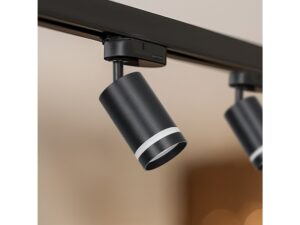 Miniaturka 5 - Czarne reflektory szynowe GU10 10 cm na trójobwodowej prowadnicy w salonie