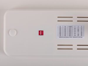 Miniaturka 5 - Sight Panel biały – detal regulacji i adaptera szynowego