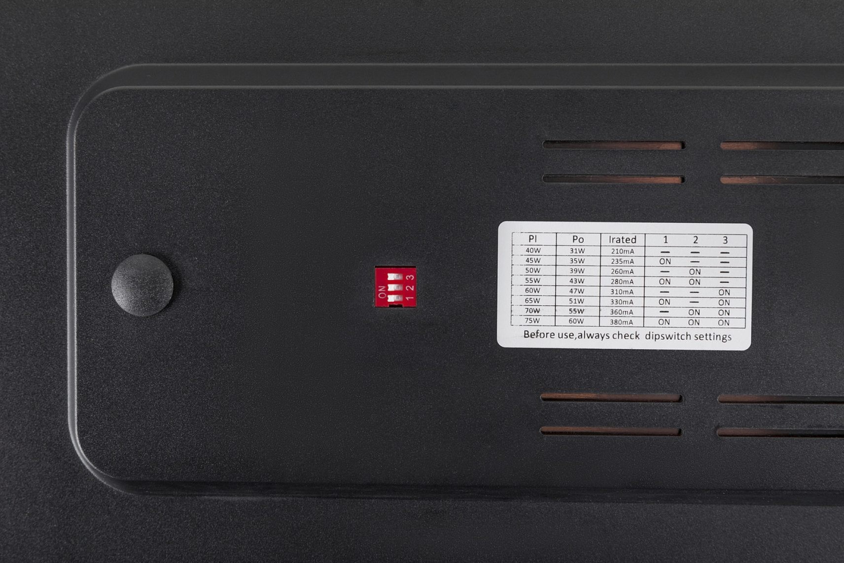 Sight Panel czarny – detal regulacji i adaptera szynowego