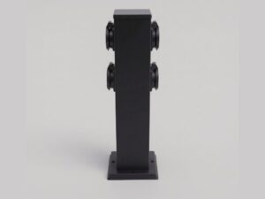 Miniaturka 1 - Słupek elektryczny do ogrodu 40 cm, cztery zamknięte gniazda na dwóch bokach