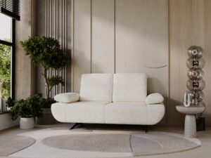 Miniaturka 5 - Dwuosobowa sofa Covina w aranżacji małego salonu z kremowym obiciem