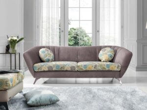 Miniaturka 4 - Sofa trzyosobowa Anvelio w tkaninie we wzory w salonie