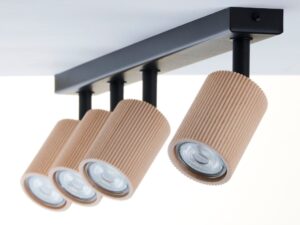 Miniaturka 5 - Spot Optic Wood ruchomy 4, szczegół drewnianych kloszy na czarnej listwie