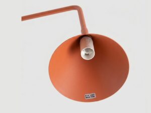 Miniaturka 21 - Stalowa lampa biurkowa Sorvella 35 cm ochra czerwona – klosz od spodu z oprawką E14