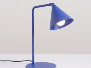 Miniaturka 116 - Stalowa lampa biurkowa Sorvella 35 cm ultramaryna z włączonym światłem