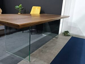 Miniaturka 4 - Stół dębowy UMBRA – widok powierzchni