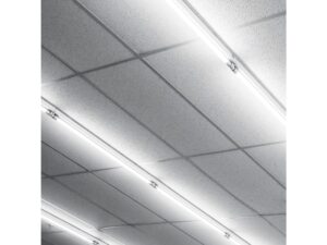 Miniaturka 1 - Świetlówki LED 150 cm w pomieszczeniu z neutralnym białym oświetleniem