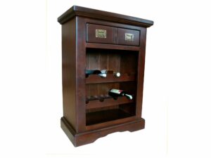 Miniaturka 2 - Szafka na wino LOGAN 62 cm z litego drewna na jasnym tle