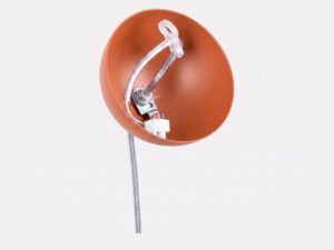 Miniaturka 23 - Szklana lampa wisząca UGO ochra czerwona – wnętrze osłony z przewodem