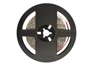 Miniaturka 5 - Taśma LED 12 V 5 m zwinięta na czarnej szpuli na białym tle