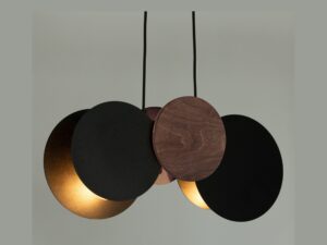 Miniaturka 2 - Lampa wisząca Tola 2 czarny brąz, dwa oświetlone klosze ze sklejki w odcieniu orzecha