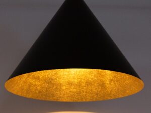 Miniaturka 10 - Lampa wisząca Vesuvio L 1XE27 czarno-złota – świecące złote wnętrze klosza