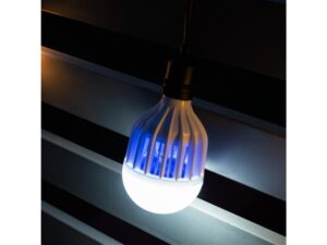 Miniaturka 1 - Żarówka owadobójcza LED E27 8 W biała – zestaw 10 szt. – zdjęcie 2