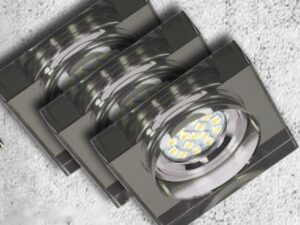 Miniaturka 3 - Zestaw trzech kwadratowych oczek LED z czarnym szkłem i chromowanym środkiem